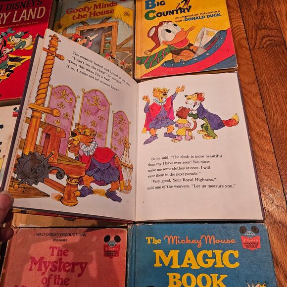 Disney Vintage Book Bundle 80's 70's - 9 Books - Picture 3 of 9